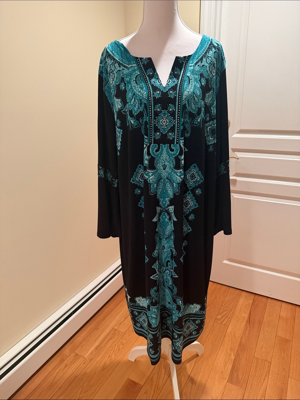 JM Collection Teal and Black Paisley Midi Dress with Bell Sleeves